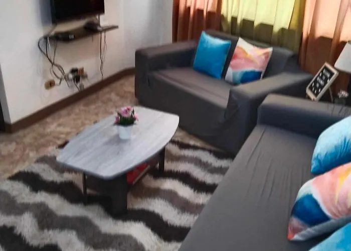 Big 1 Bedroom Beside De La Salle Taft * Manille